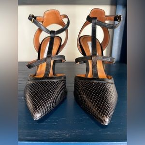 BEAUTIFUL! Steve Madden Crocodile Black Heels - STUNNING